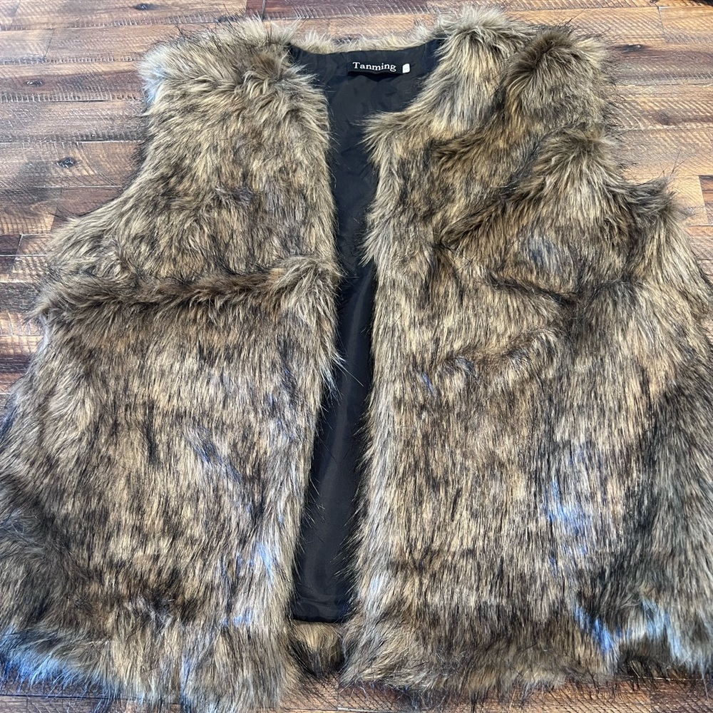 Faux fur vest